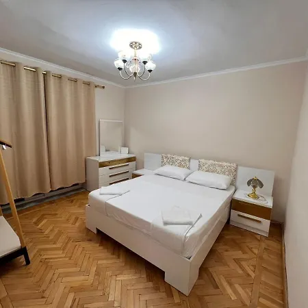 Apartment Homeland Nest Tirana