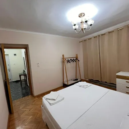 Apartment Homeland Nest Tirana