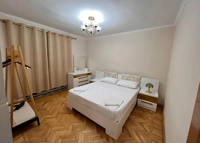 Apartment Homeland Nest Tirana