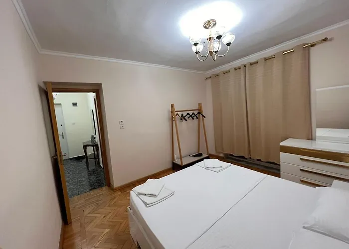 Appartement Homeland Nest Tirana